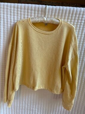 Amuse Society Yellow Oversized Cropped Sweatshirt Size M